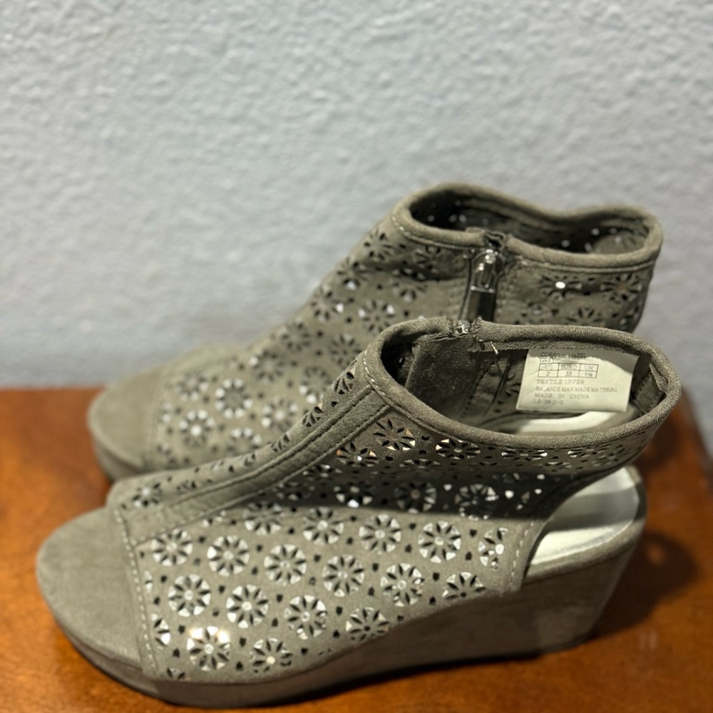 Kenneth Cole New York Kids Gray Dress Shoes